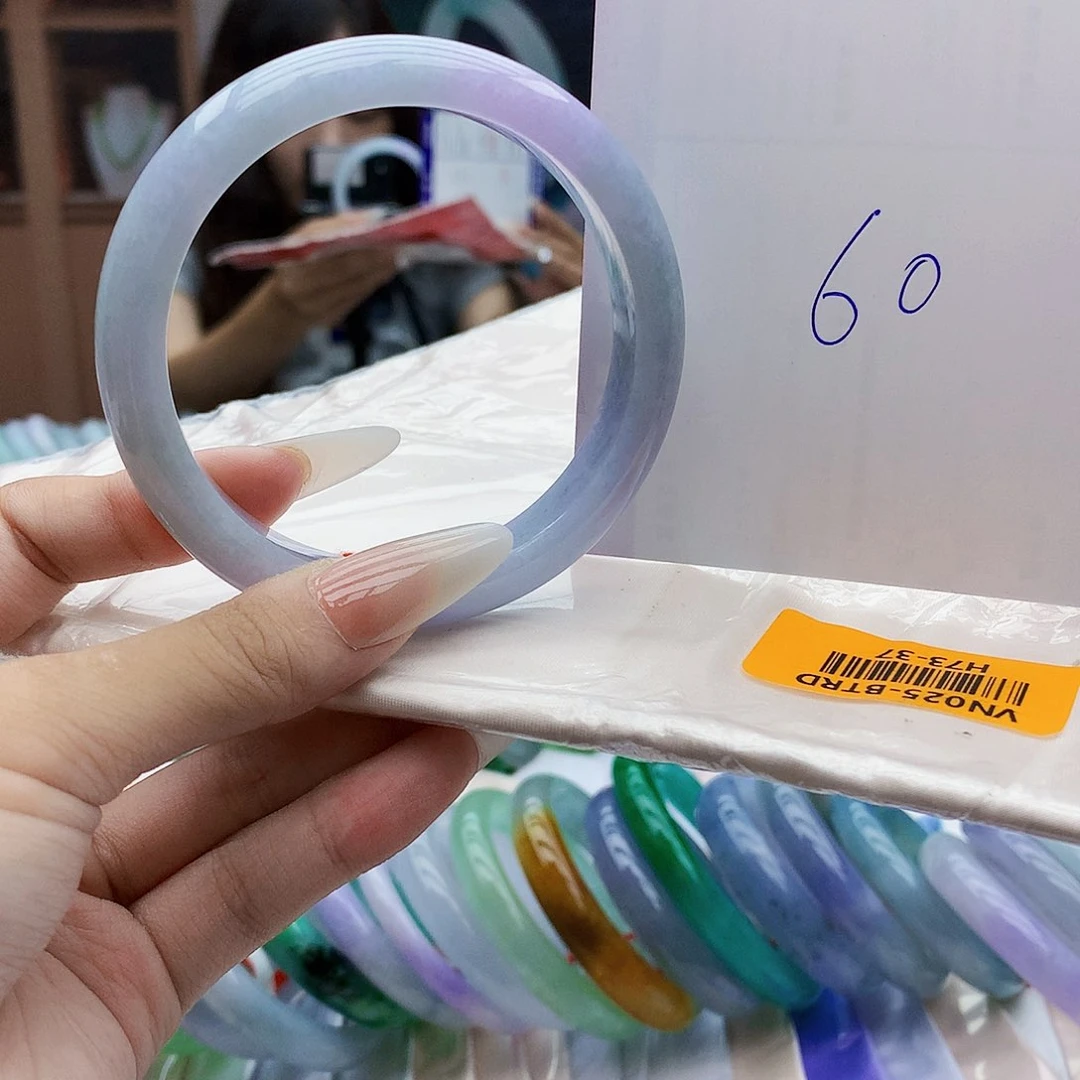 翡翠手镯未镶嵌6