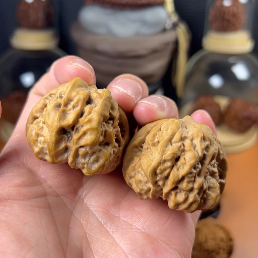 文玩核桃把件蛤蟆头