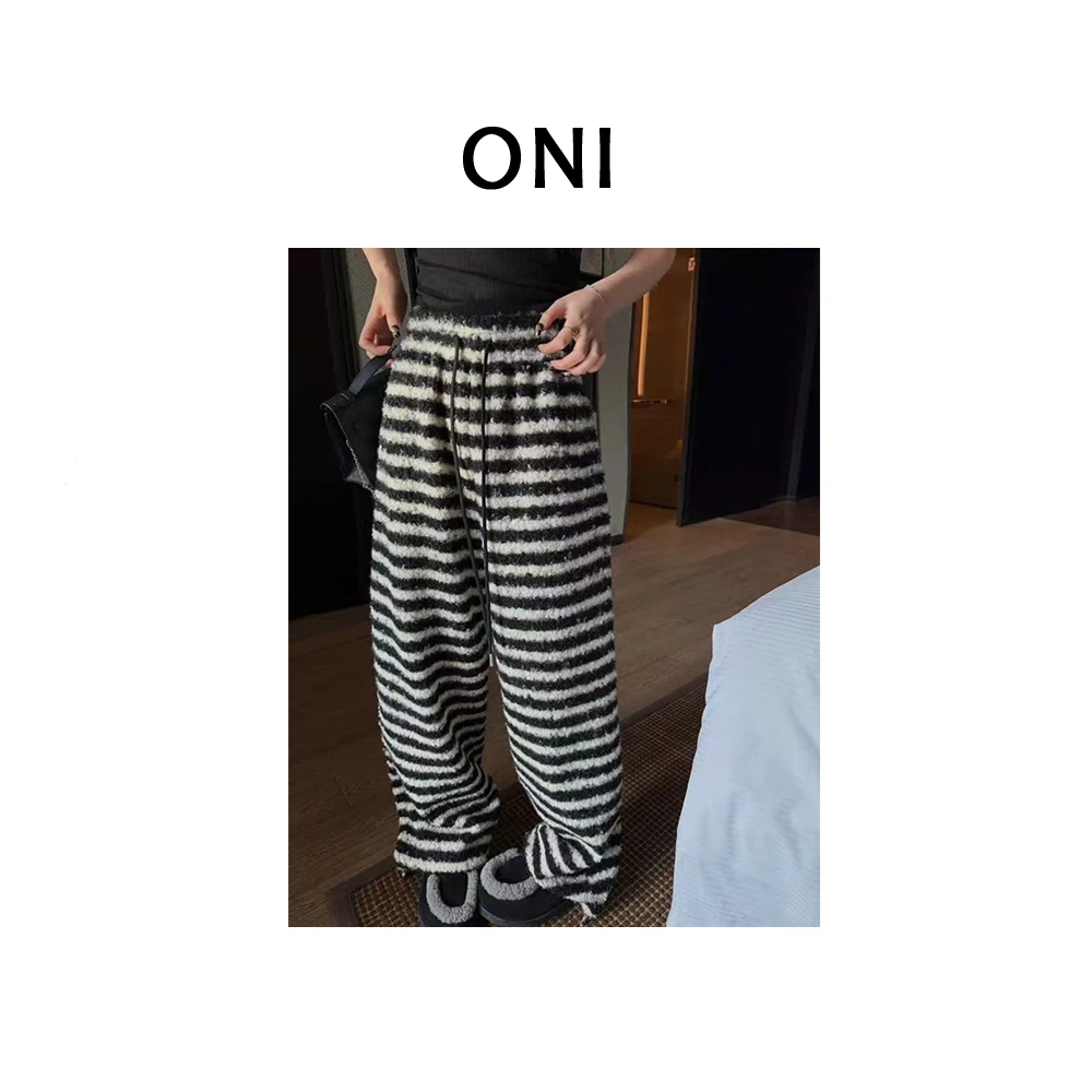 OUNI “ 海盐奥利奥 “ 慵懒风~圈圈绒感宽松条纹阔腿裤