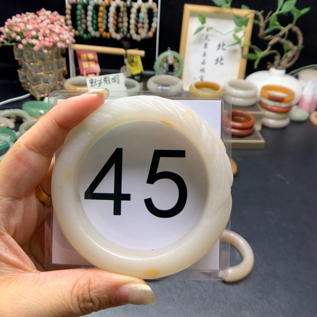 石英质玉手镯未镶嵌?****?