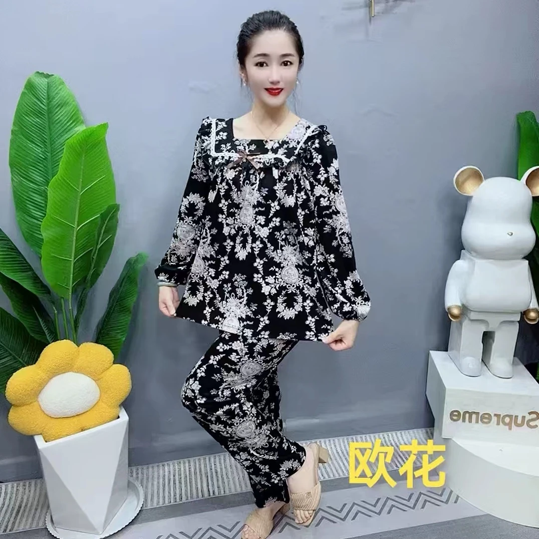 秋冬洋气碎花网红妈妈装显瘦气质长袖方领宽松加绒保暖睡衣家居服