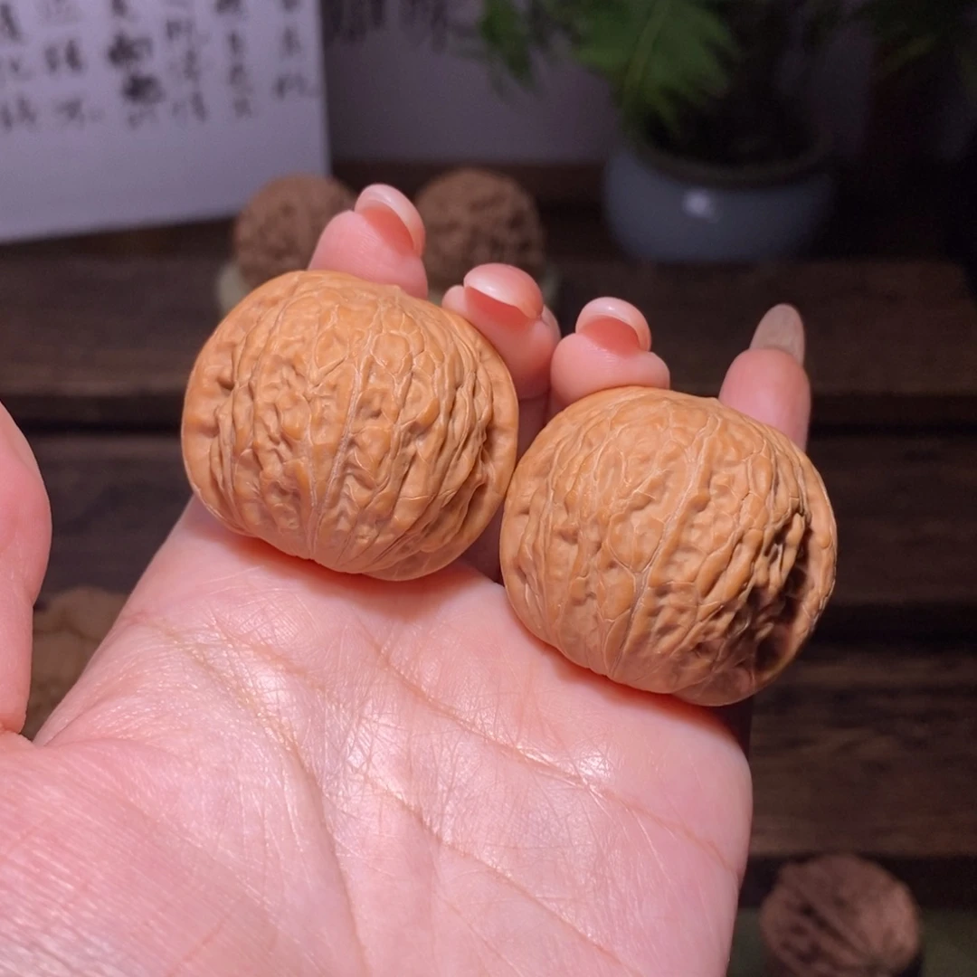 *****文玩核桃吊坠全品35老树铁锤