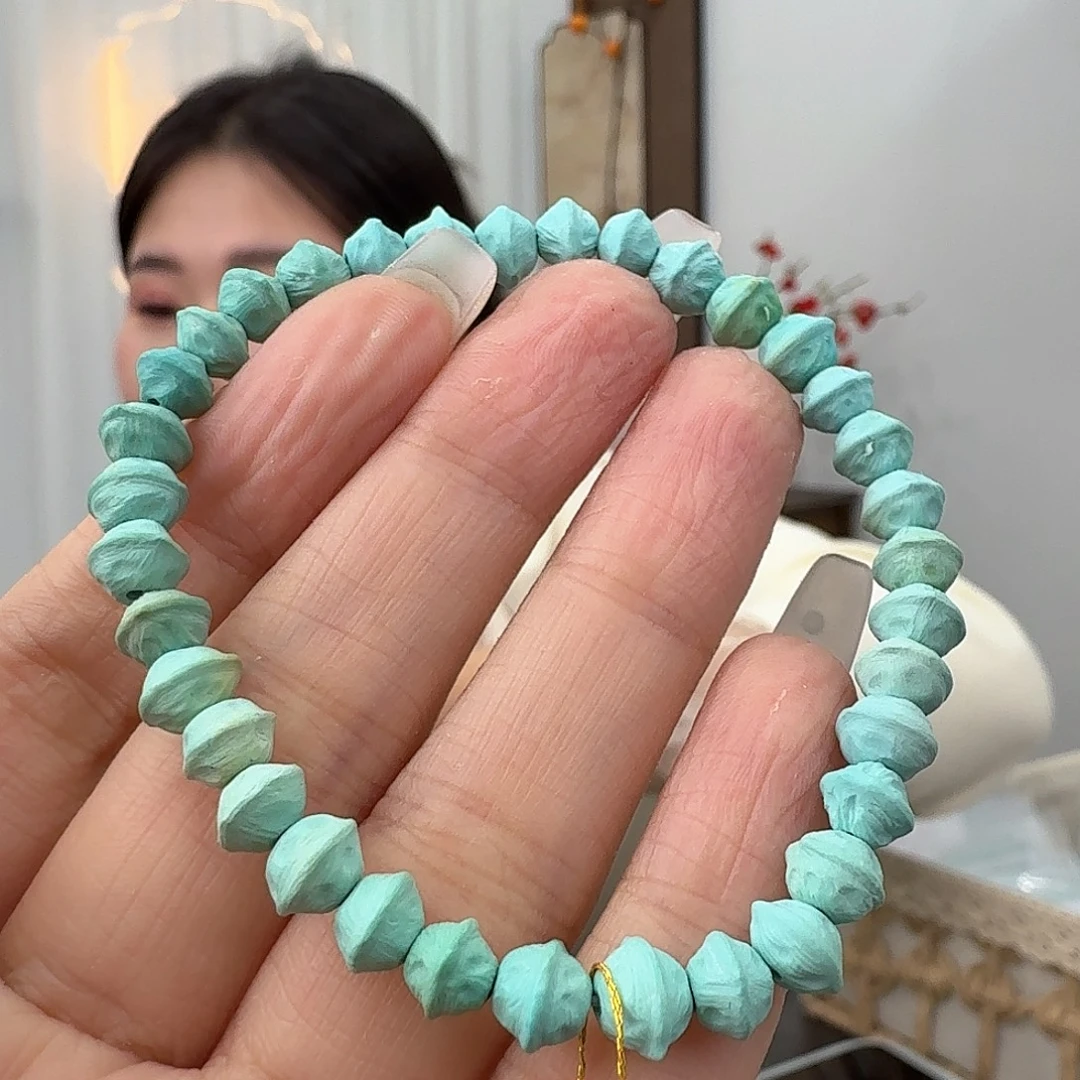 绿松石未镶嵌挂件