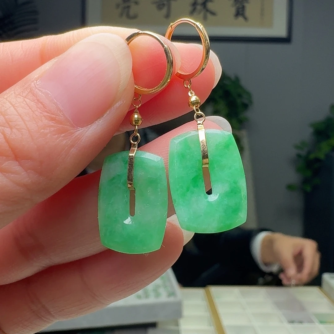 翡翠18K金镶嵌耳饰天然