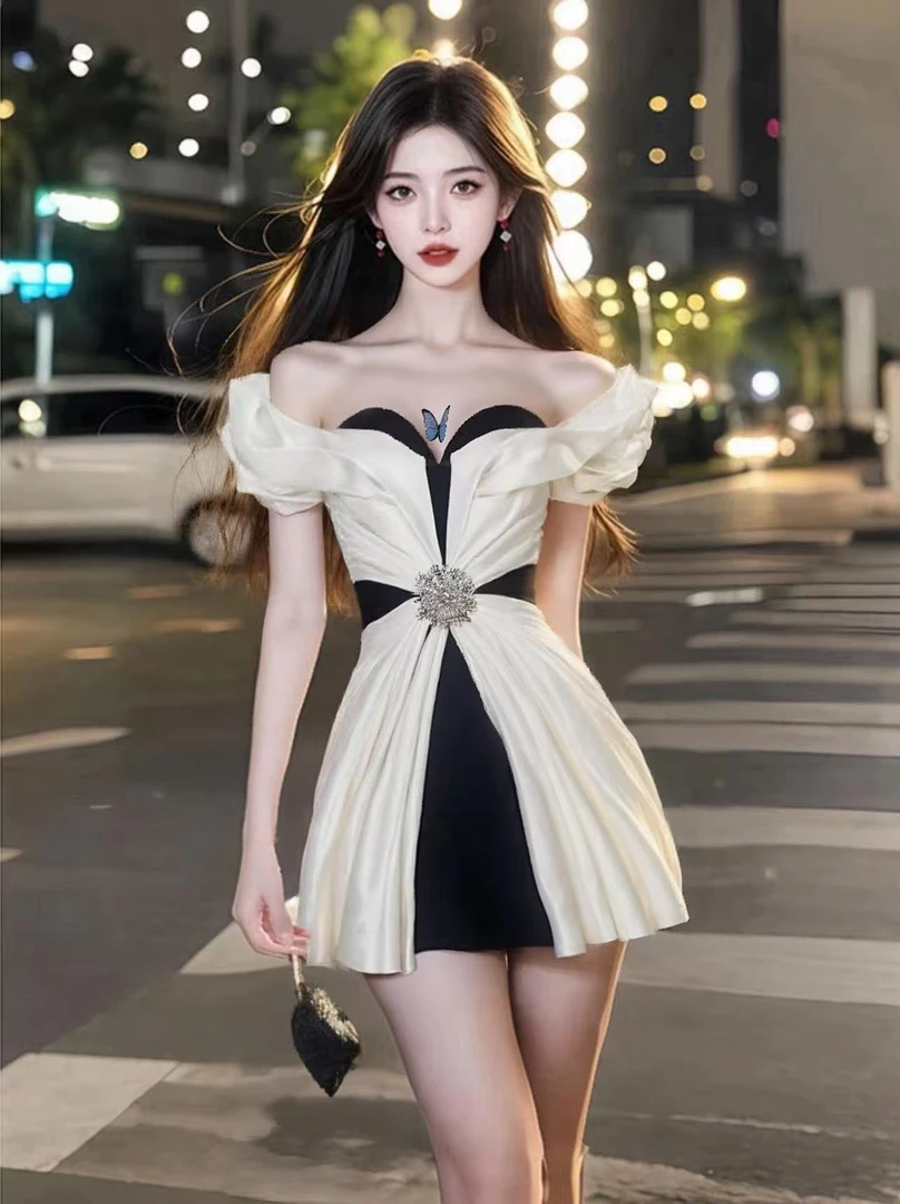 夏季新款2025桃心领抹胸修身收腰轻奢优雅连衣裙女时尚温柔高级