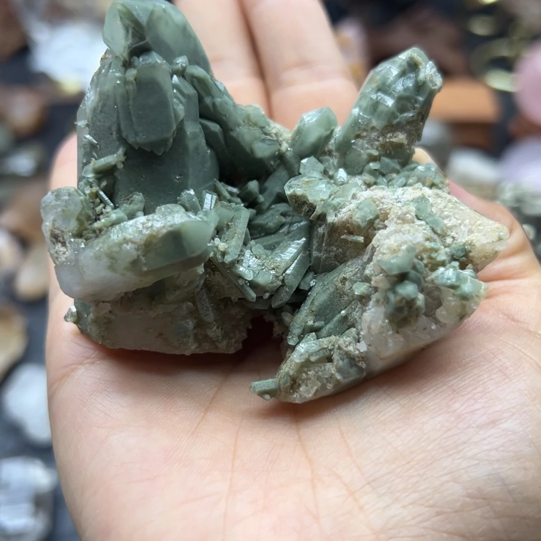 兰***师石材喜马绿幽灵簇精品摆件