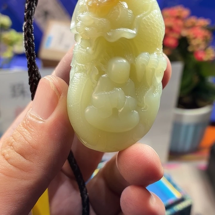 和田玉（糖玉）未镶嵌颈饰