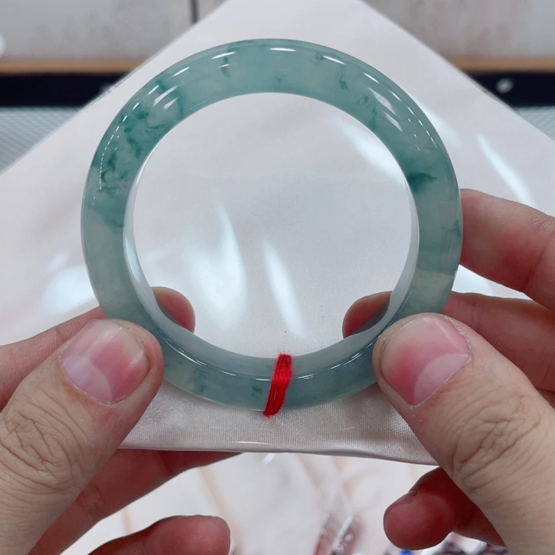 翡翠未镶嵌手镯翡翠