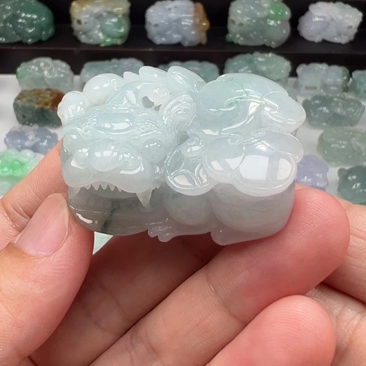 颈饰未镶嵌翡翠貔貅