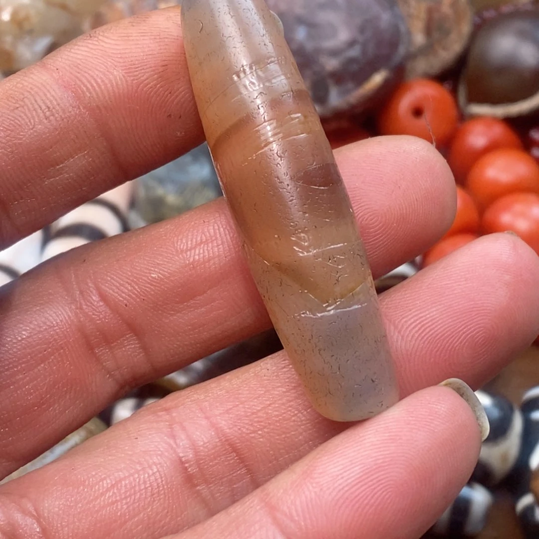 DIY琉璃珠子的颜色是蓝色和