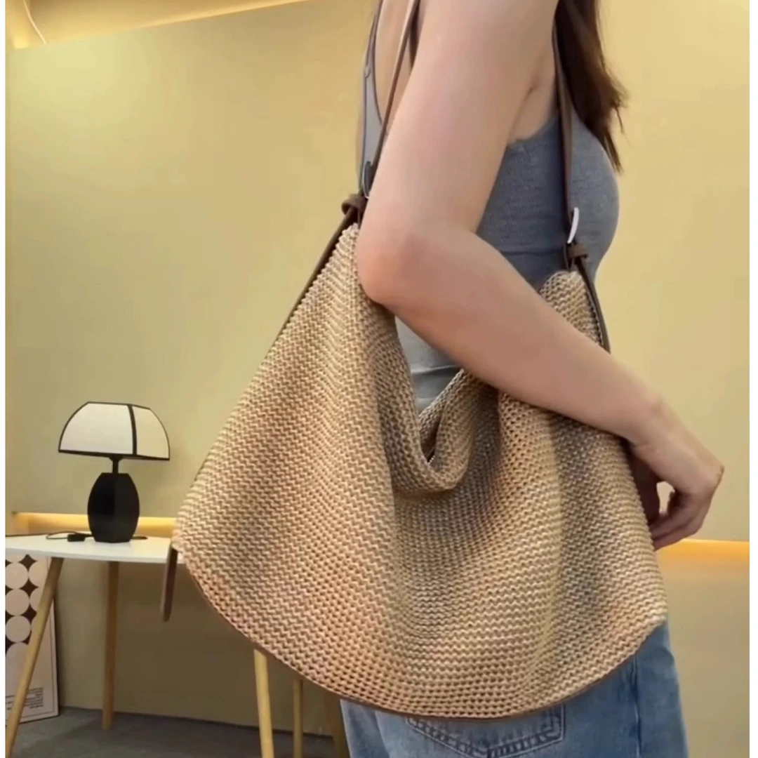 夏日拉菲草编织海边沙滩单肩包女2025新款超火斜挎手提草编托特包
