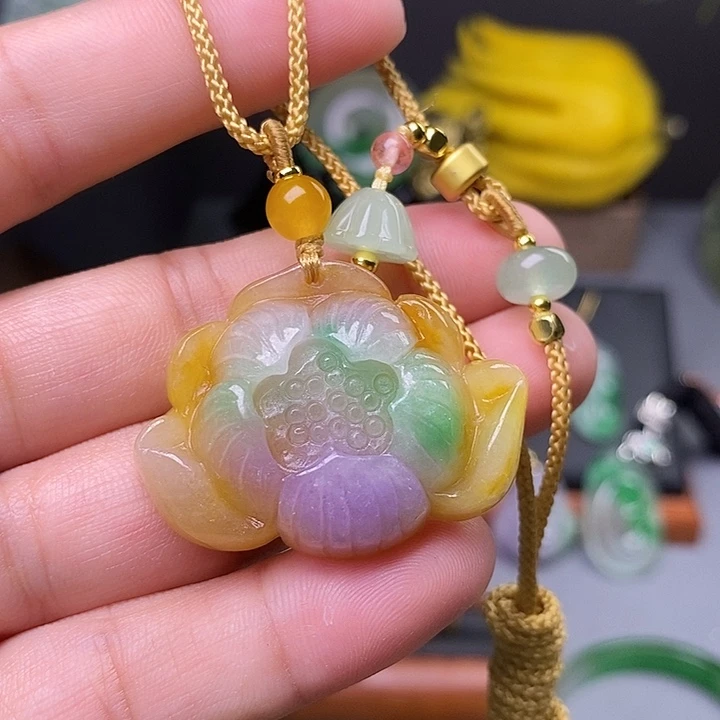 吊坠(赠链)未镶嵌翡翠