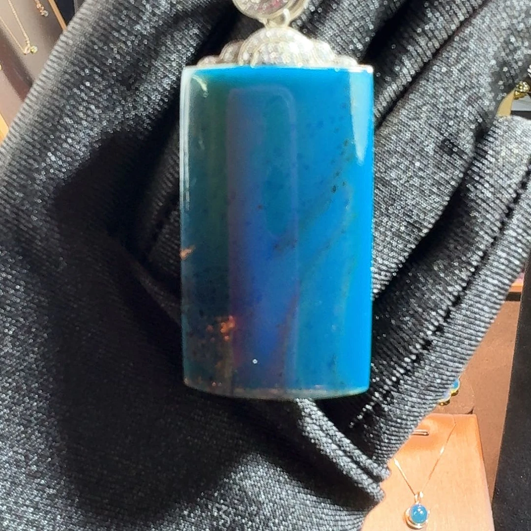 琥珀银S925镶嵌颈饰多米尼加38*23