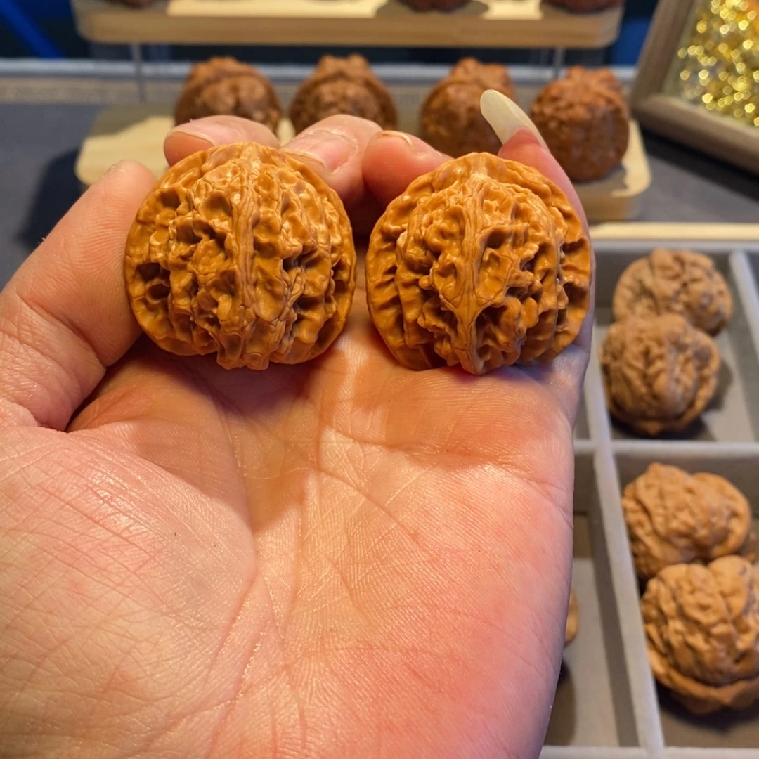 文玩核桃把件全品无修38尺苹果园