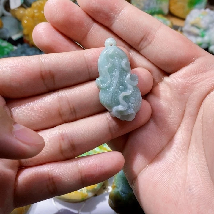 颈饰未镶嵌翡翠翡翠白菜