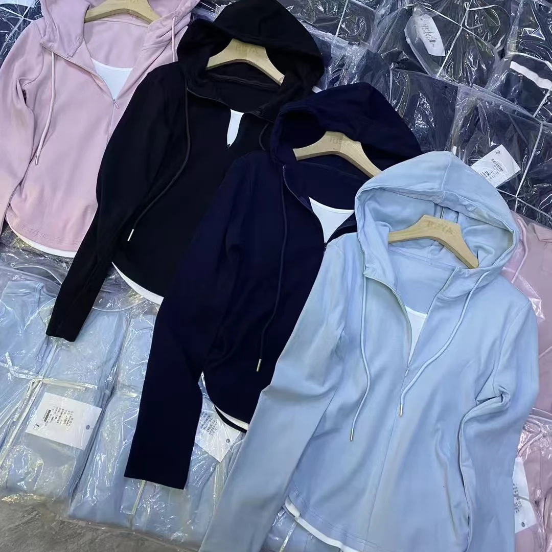 带帽款 37056 女生假两件上衣（巨巨显瘦）