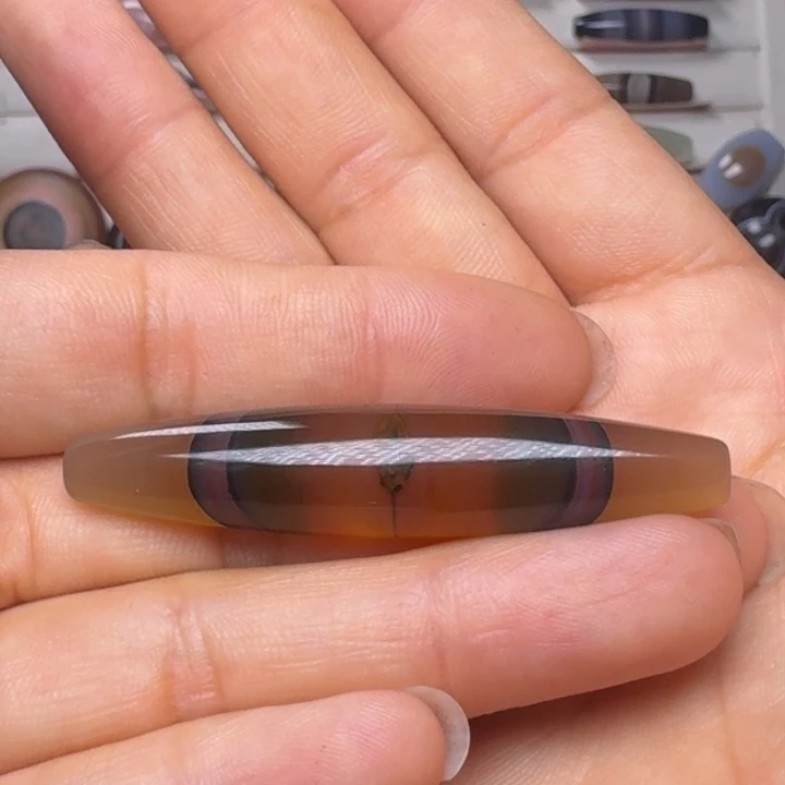 飞***还玛瑙/玉髓颈饰未镶嵌