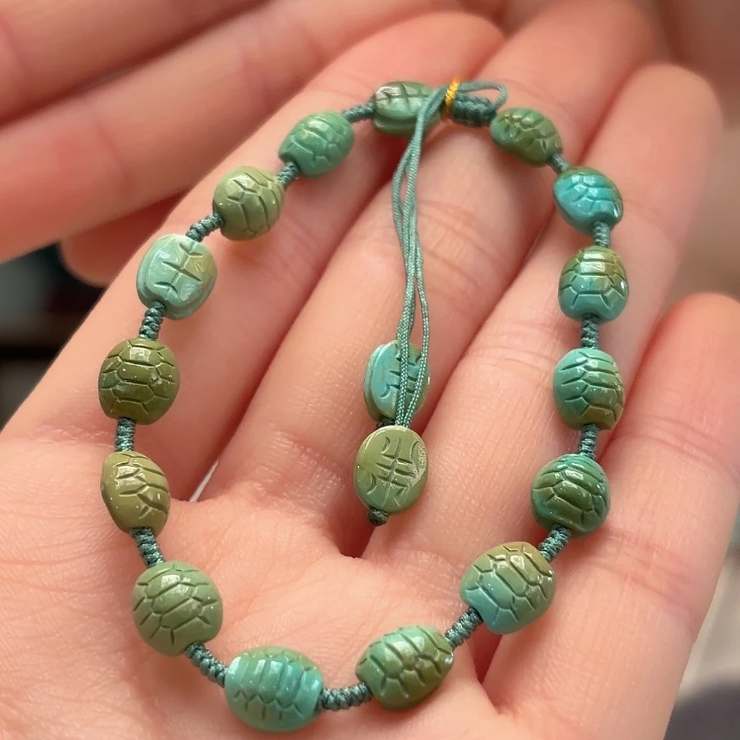 绿松石未镶嵌颈饰