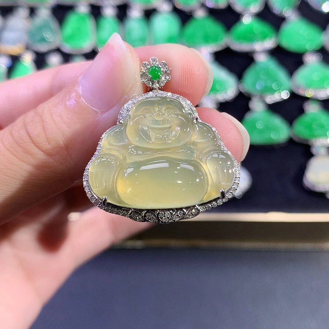 翡翠18K金镶嵌吊坠(赠链)