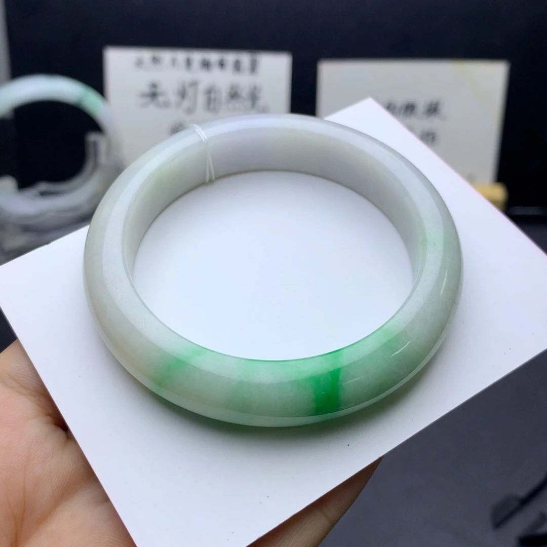 翡翠未镶嵌手镯44号53.0-12-8.4