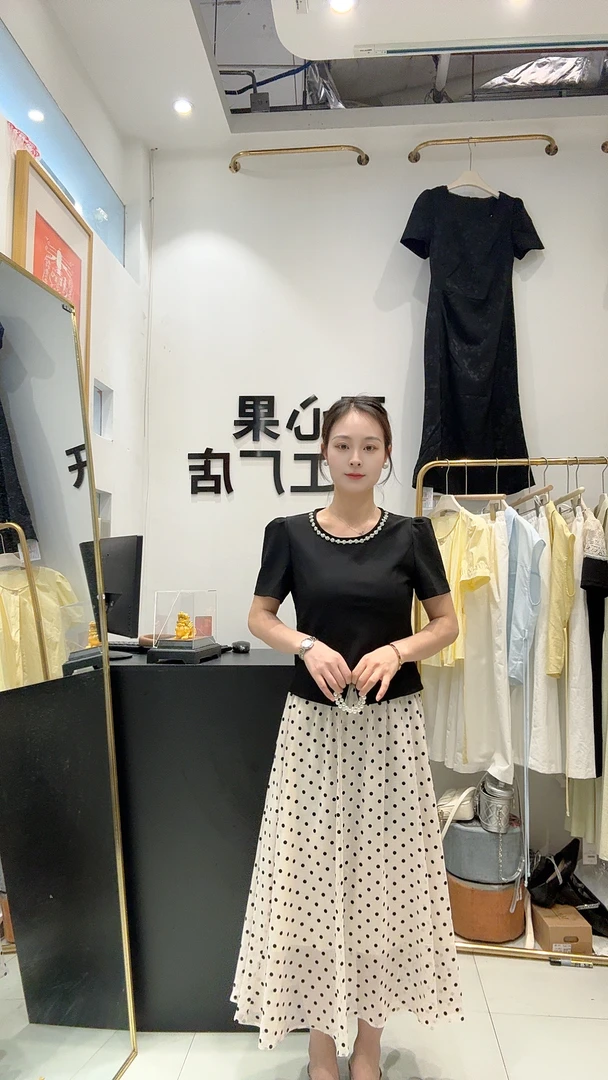 836夏季女装赫本风短袖波点收腰显瘦雪纺长裙2025