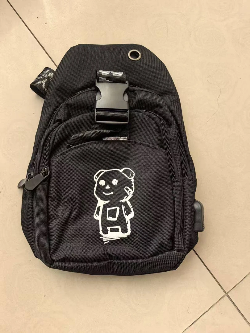 时尚个性胸包男女童户外斜挎可爱小背包高品质
