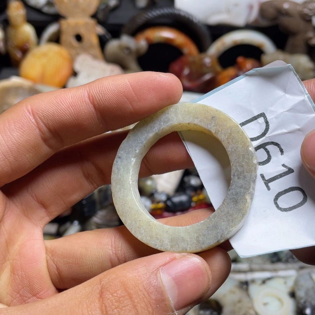 和田玉（糖玉）挂件未镶嵌