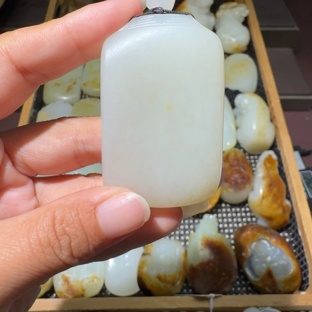 和田玉未镶嵌吊坠(不含链)