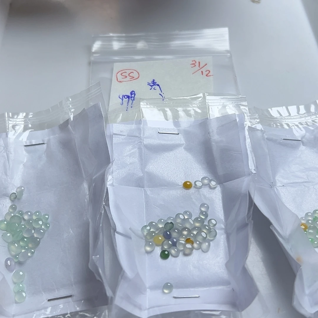 清***河定制翡翠未镶嵌翡翠