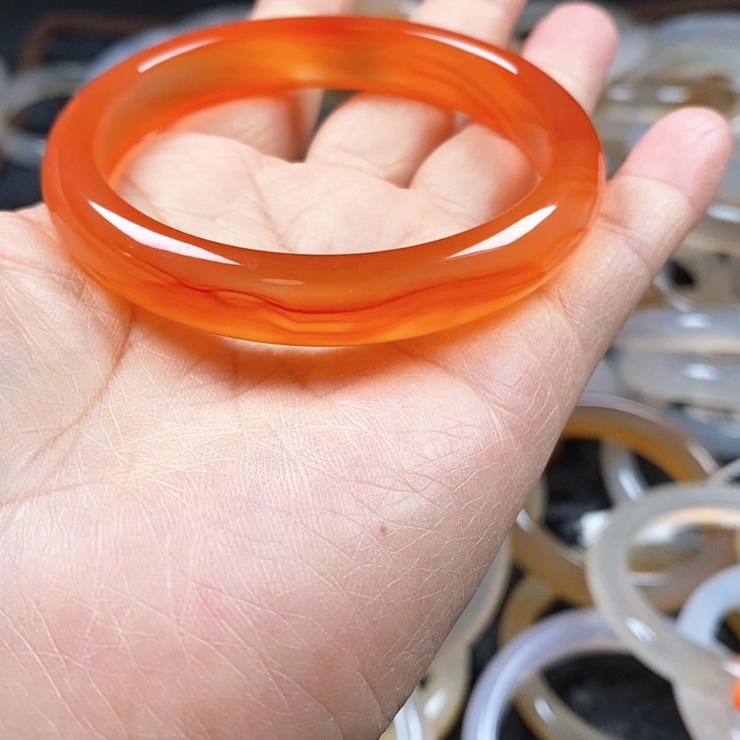 玛瑙/玉髓手镯未镶嵌