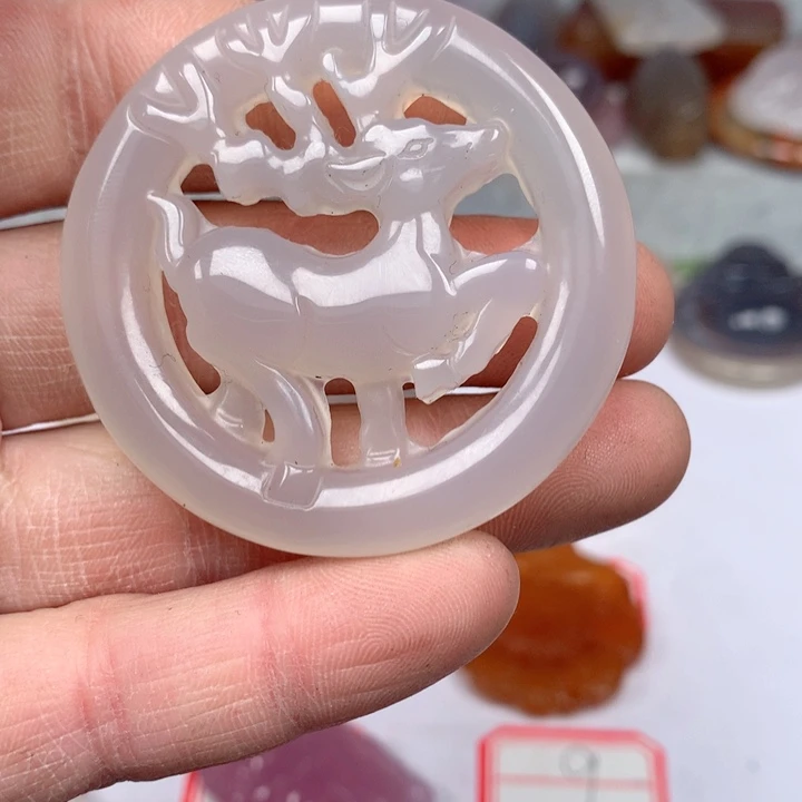 玛瑙/玉髓颈饰未镶嵌凯*