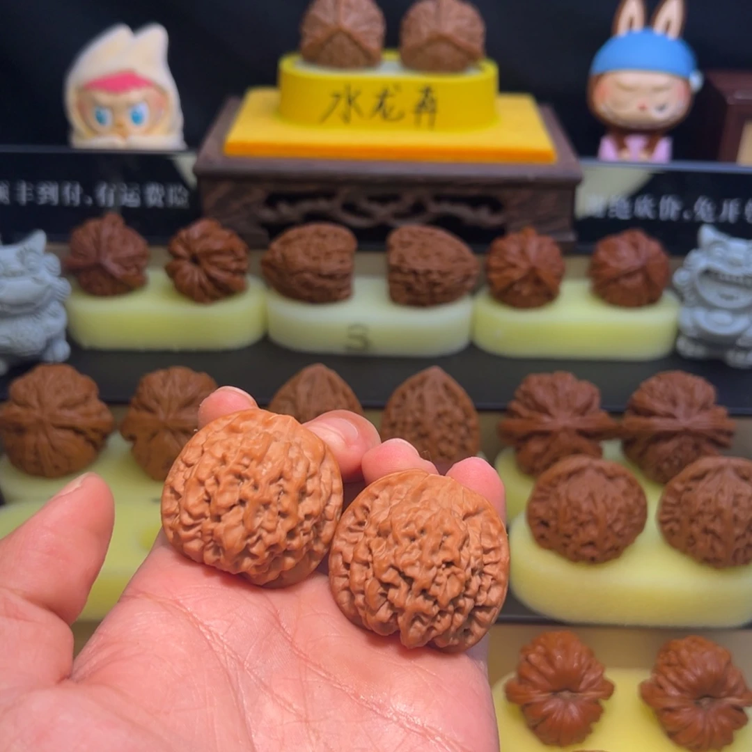 小***学文玩核桃吊坠全品38.5秦闷