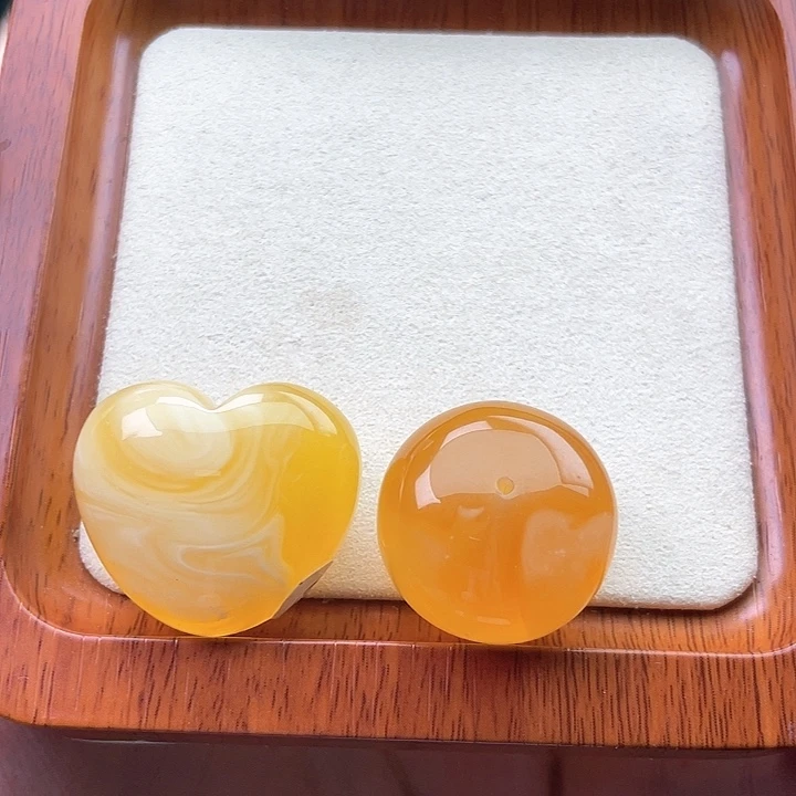 未镶嵌琥珀裸石菠***猪蜜蜡