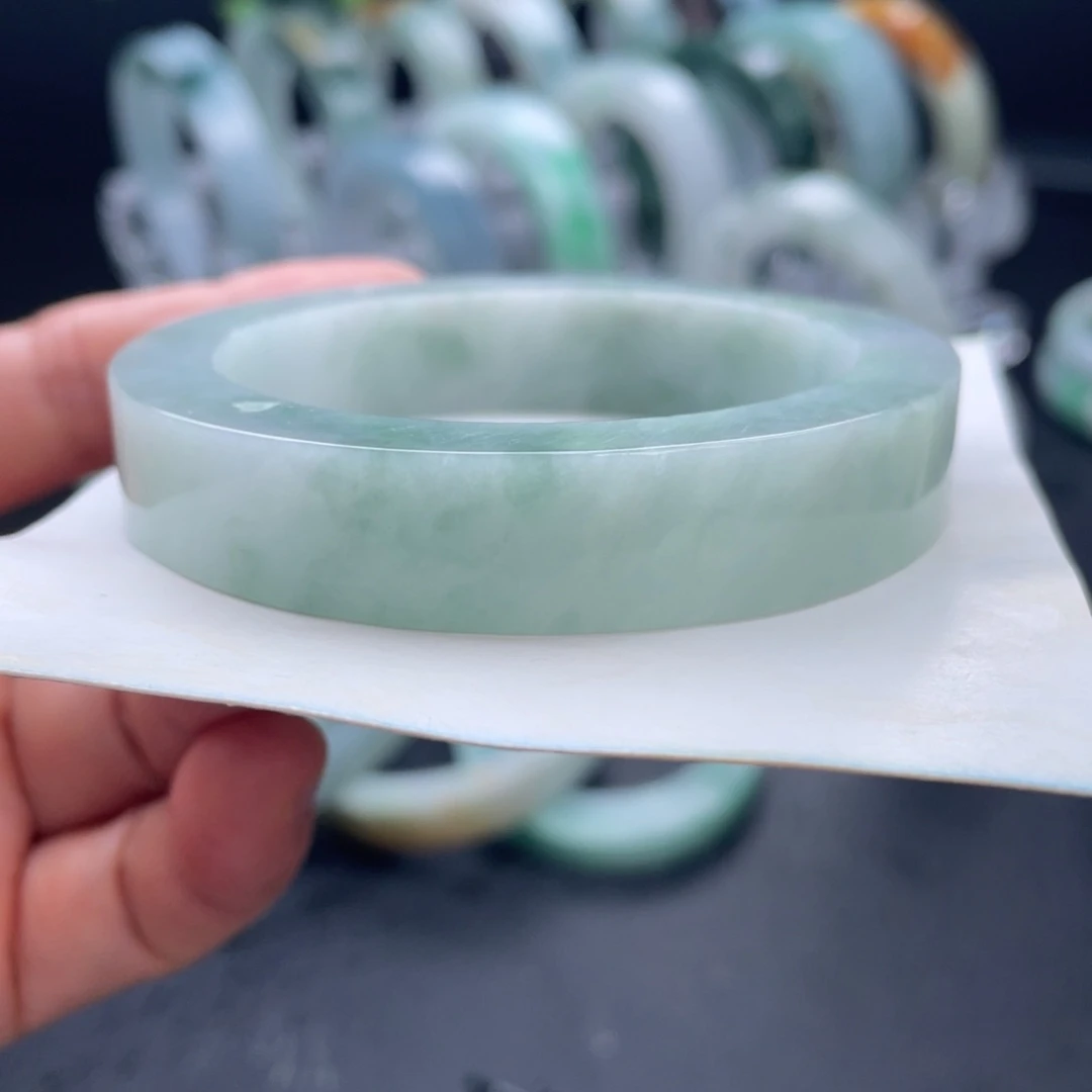 定制翡翠正未镶嵌