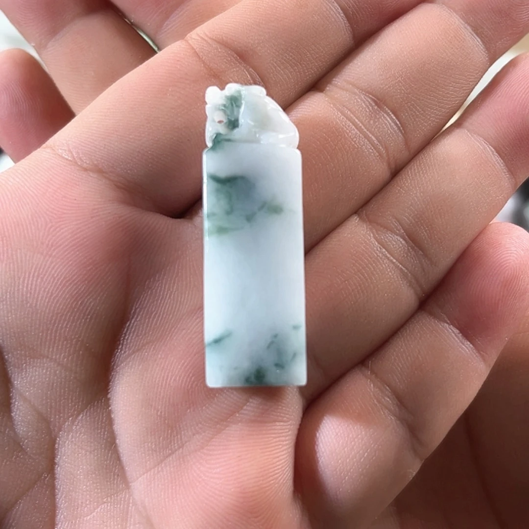 翡翠未镶嵌颈饰天然