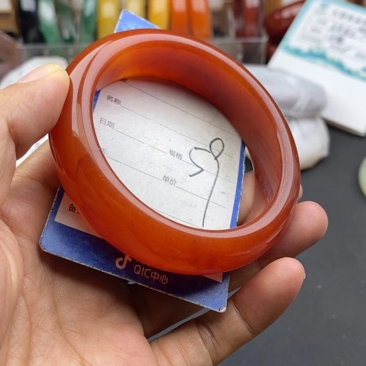 未镶嵌手镯石英质玉