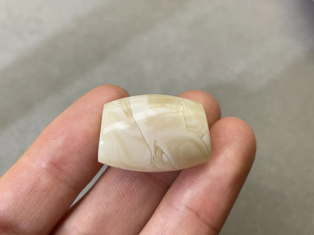 遇源珠宝，俄料马蹄珠，3克