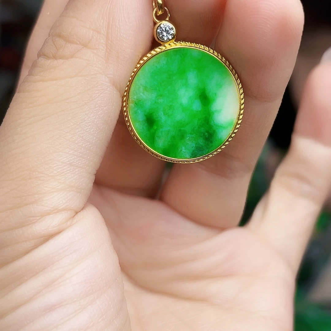 翡翠银S925镶嵌颈饰多样性