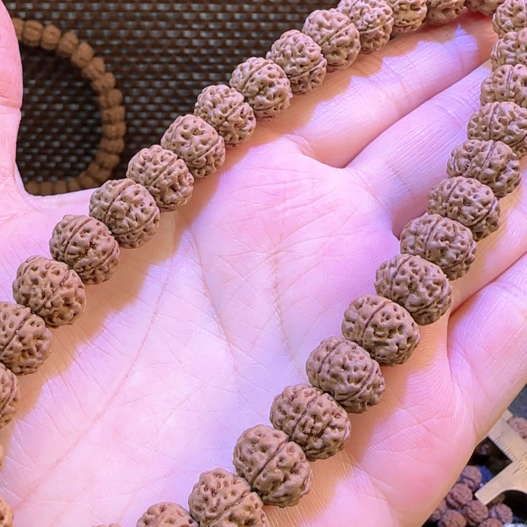 金刚菩提手串苍**子11.5凹底梅花手串