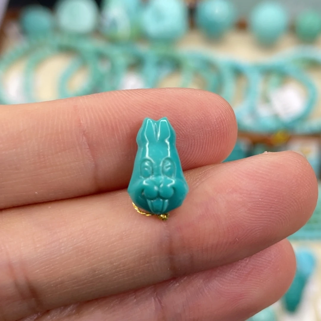 绿松石未镶嵌挂件