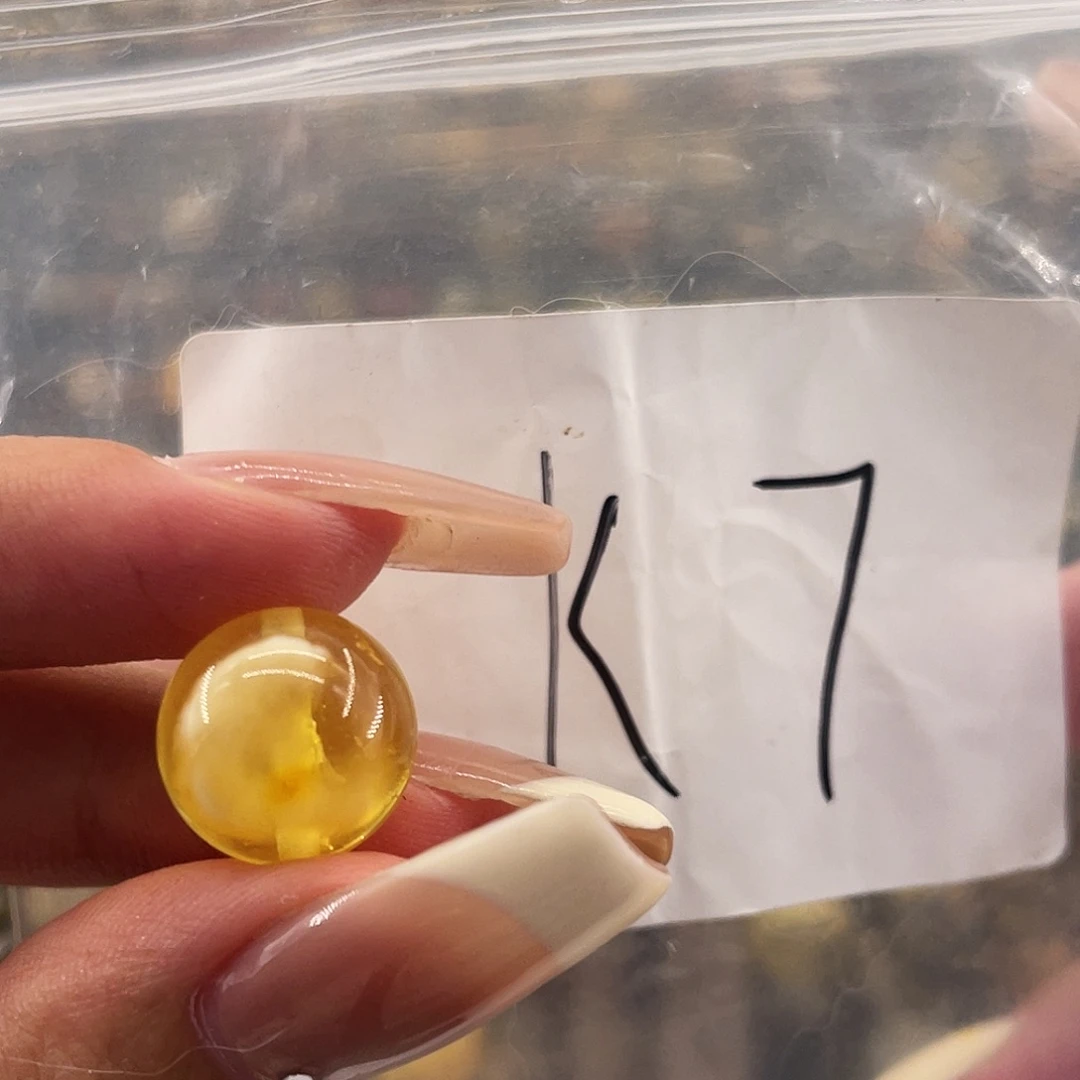 琥珀未镶嵌裸石13.5福利