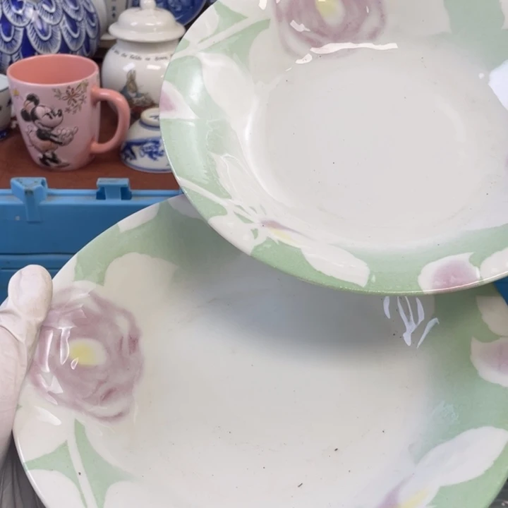 他家瓷器真美…开播了