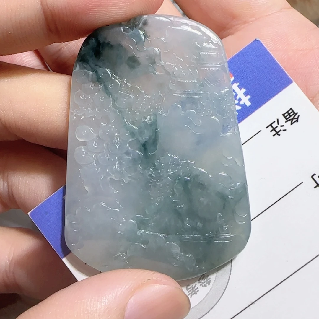 翡翠未镶嵌颈饰山水牌