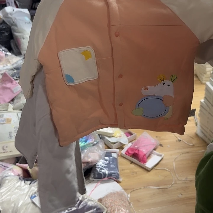 90尺码宽面皮扣款小