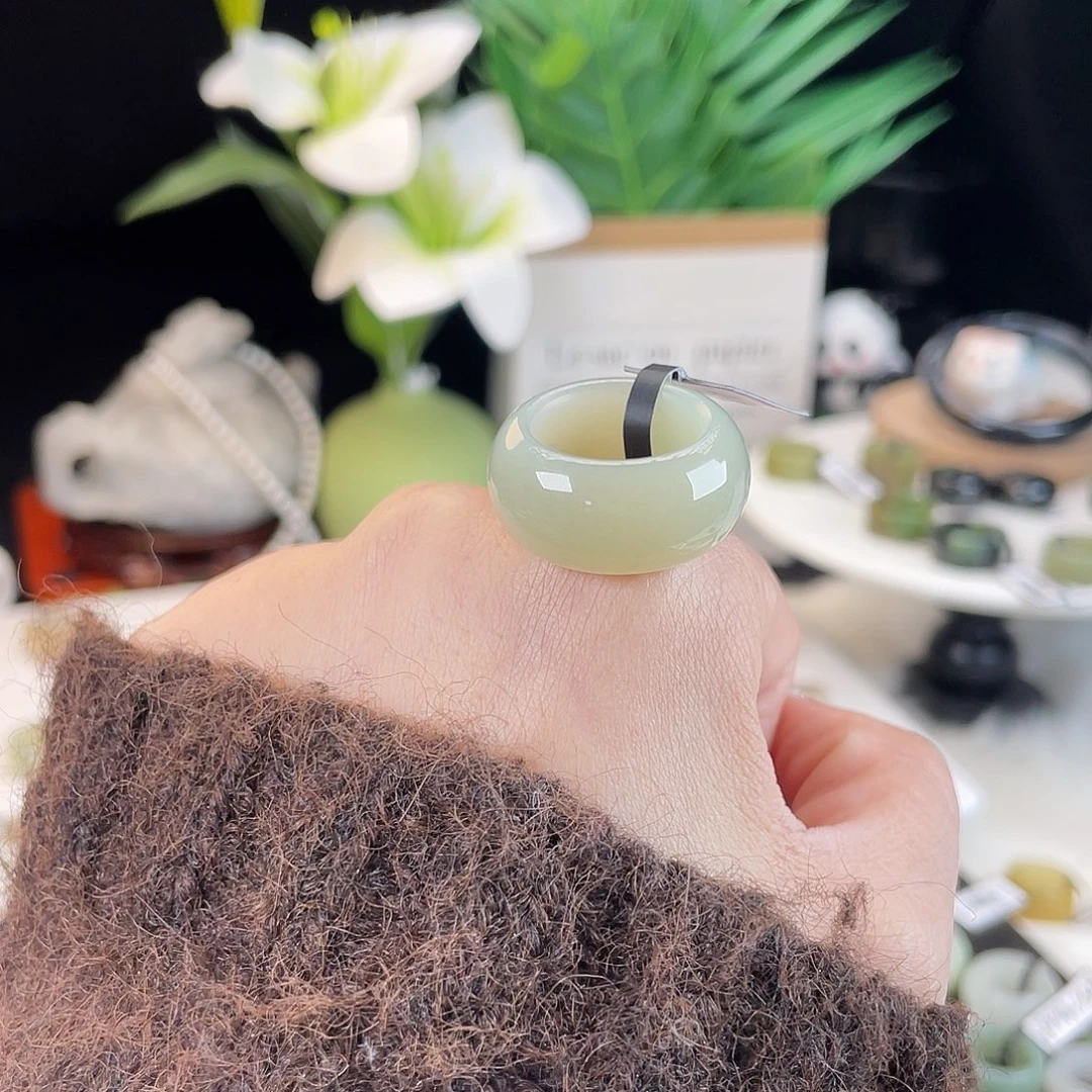 和田玉未镶嵌戒指E64牛奶布丁墩墩16.2