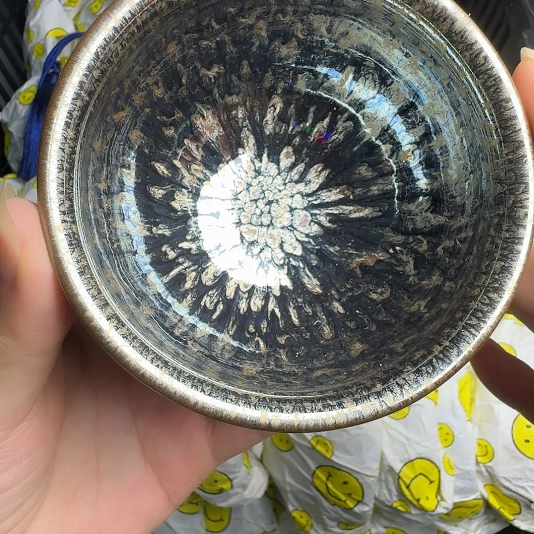 茶盏你是个很爱玩很宠
