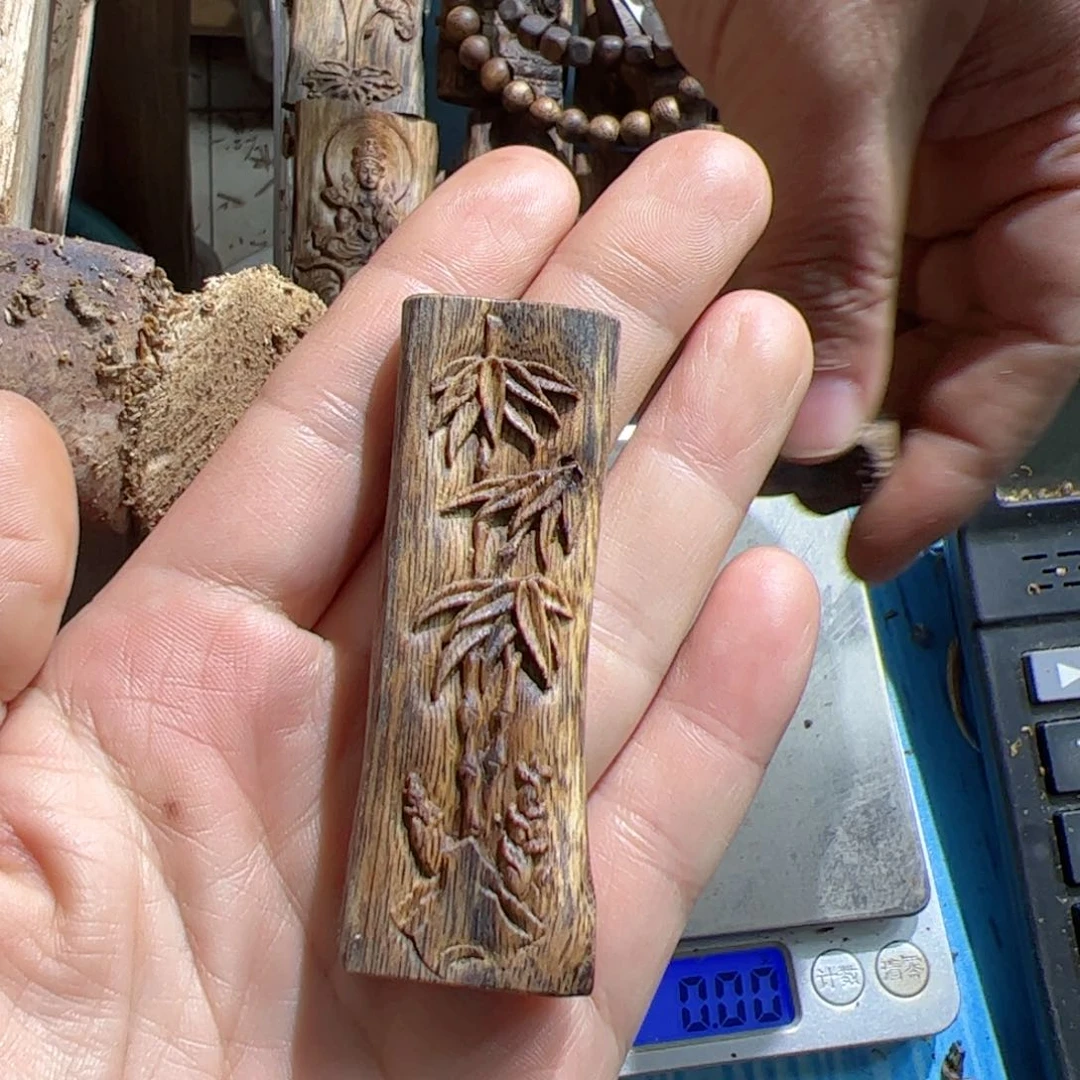 沉香吊坠白棋竹节10克