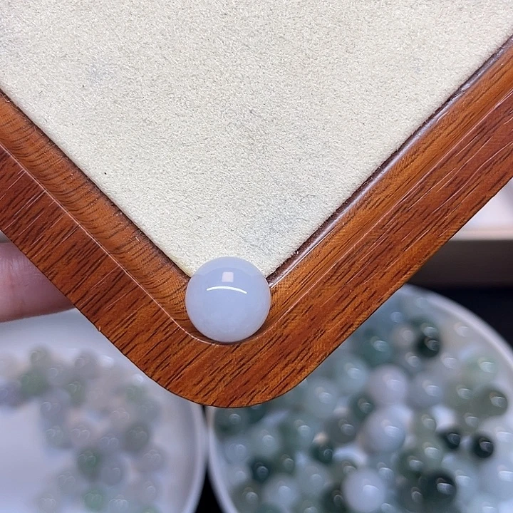 翡翠散珠未镶嵌卡12.5