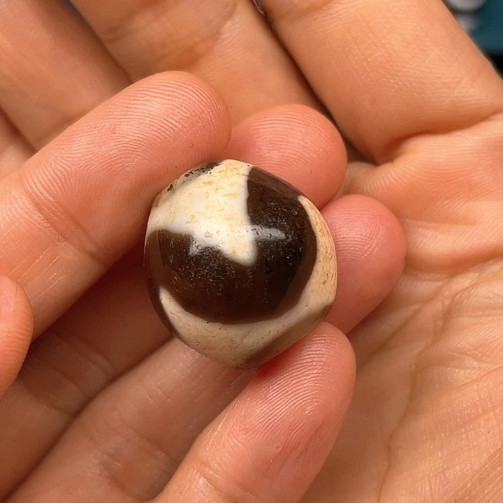 2***儿玛瑙/玉髓未镶嵌颈饰