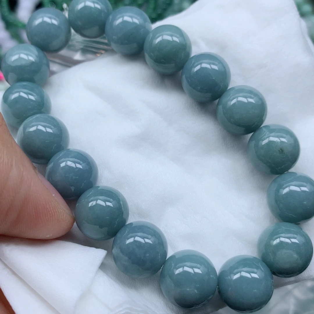 翡翠未镶嵌颈饰珠子